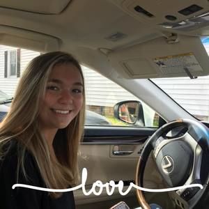 Meet your Posher, Connie